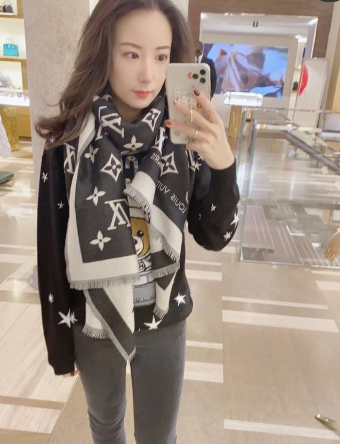 AAA Replica Louis Vuitton Scarf LVS00060 HY19525Oy84