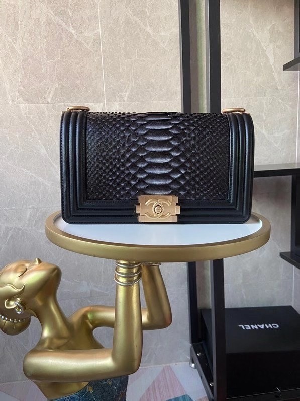 AAAAA Boy Chanel Flap Shoulder Bag original Snake leather AS67086 black&grey HY9007Qa67