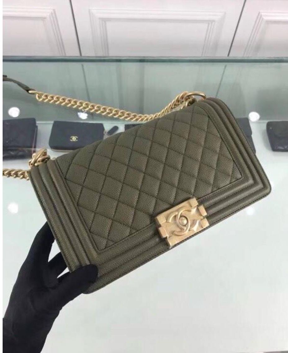 Chanel Leboy Original Calfskin leather Shoulder Bag Dark Green A67086 Gold HY9275Av26
