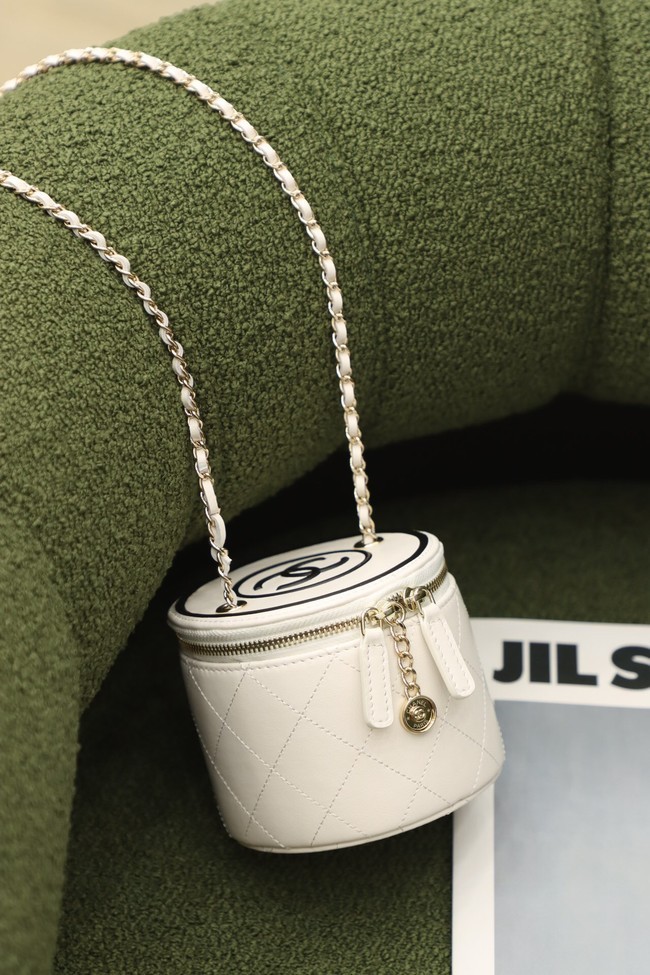 Chanel Original mini classic chain box handbag SS2021 white HY13389UW57