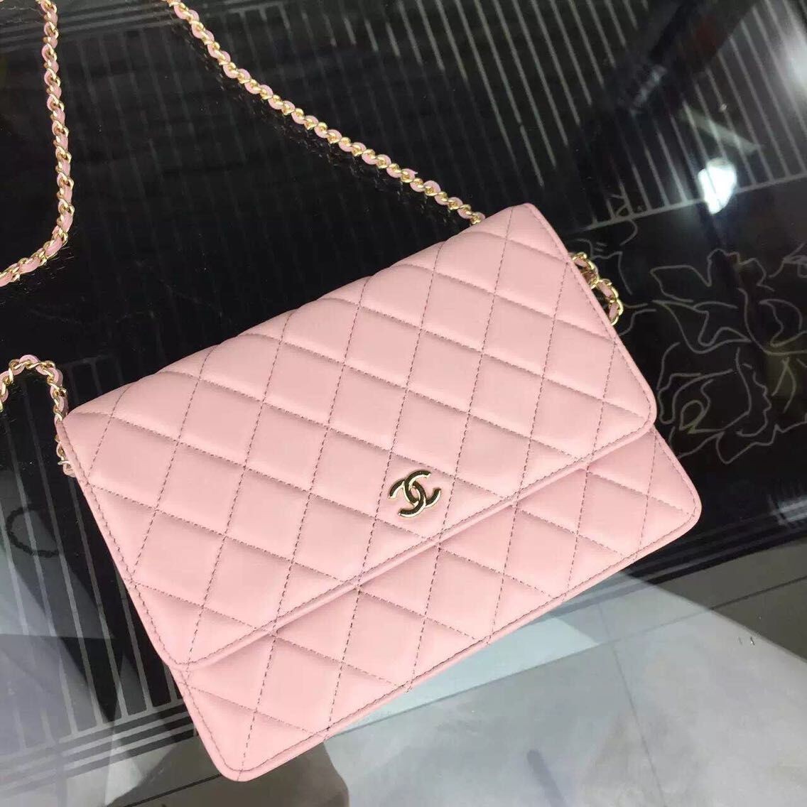 Chanel WOC mini Flap Bag Original Lambskin Leather A5373 Pink HY17590sf78