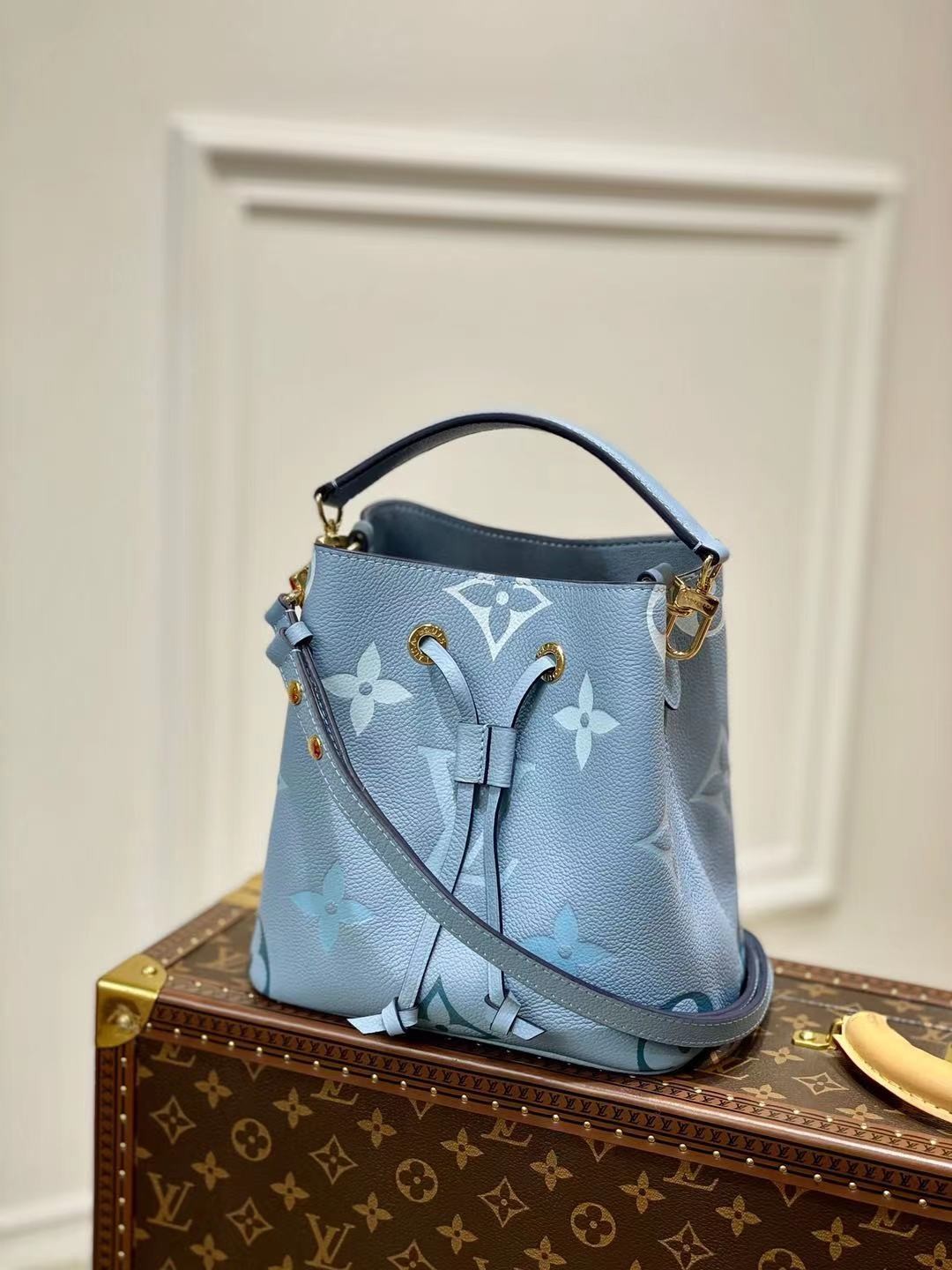 Copy 1:1 Louis Vuitton Original Leather NEONOE BB M45709 Summer Blue HY6688xD64
