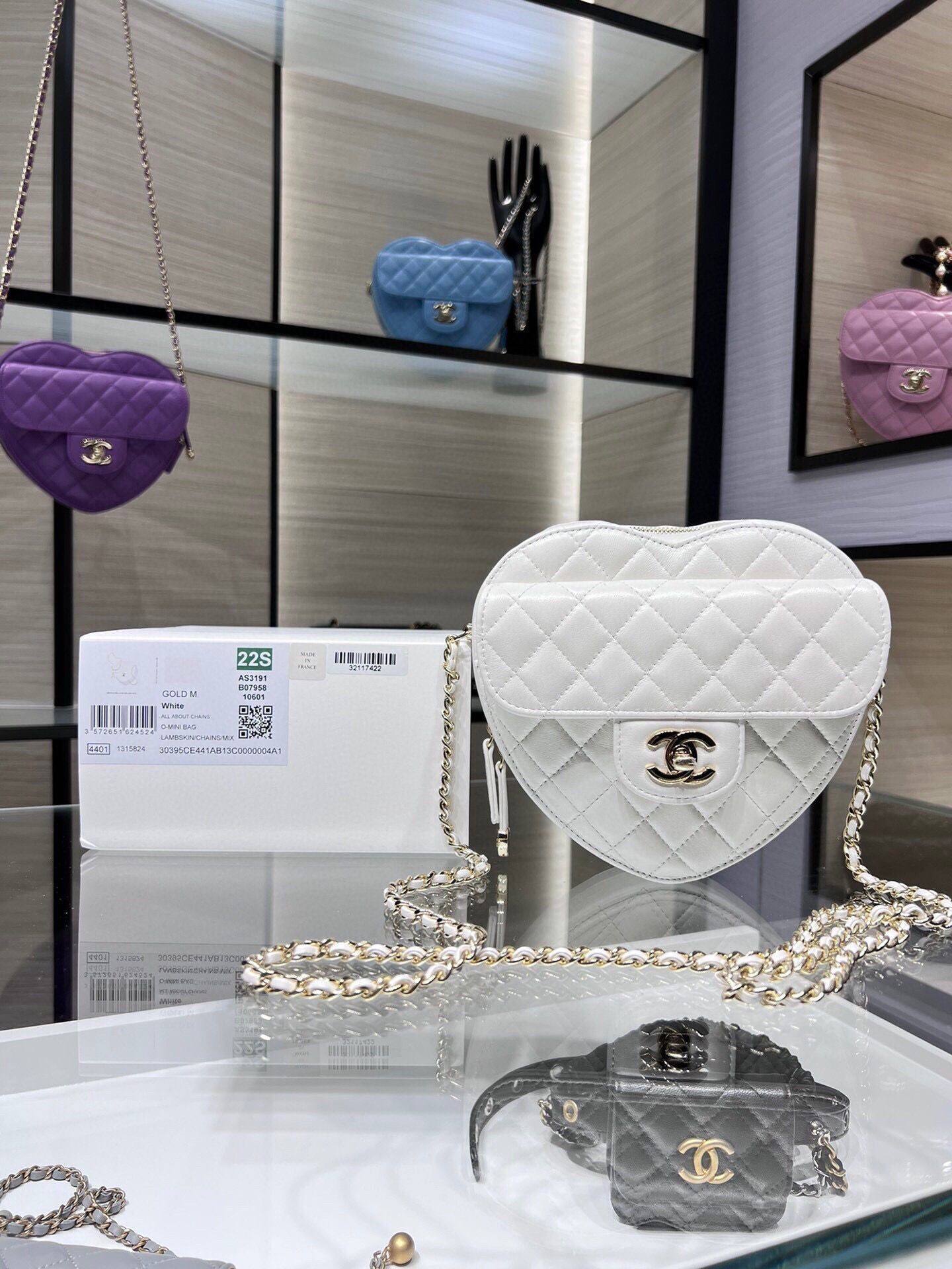 Fake Chanel 2022S Love Heart Original Lambskin Crossbody Chain Bag AS3191Y White HY14632xE84