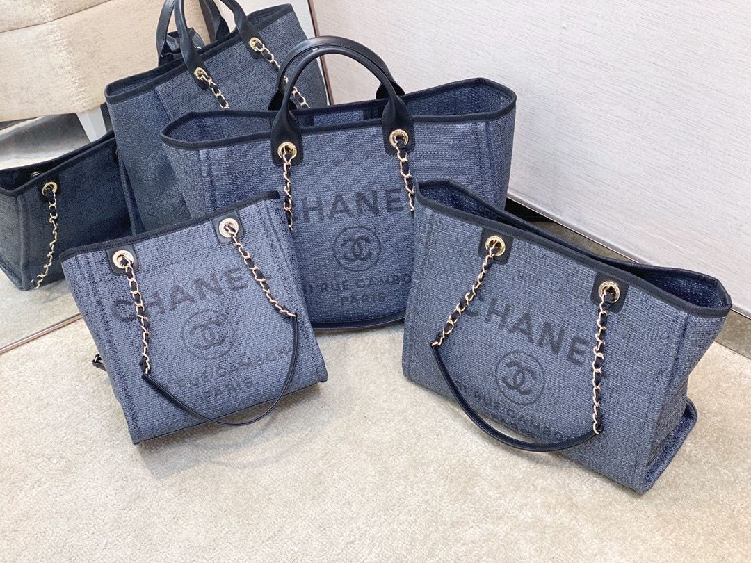 Fake Chanel Shopping bag A66945 Blue HY6751uQ71