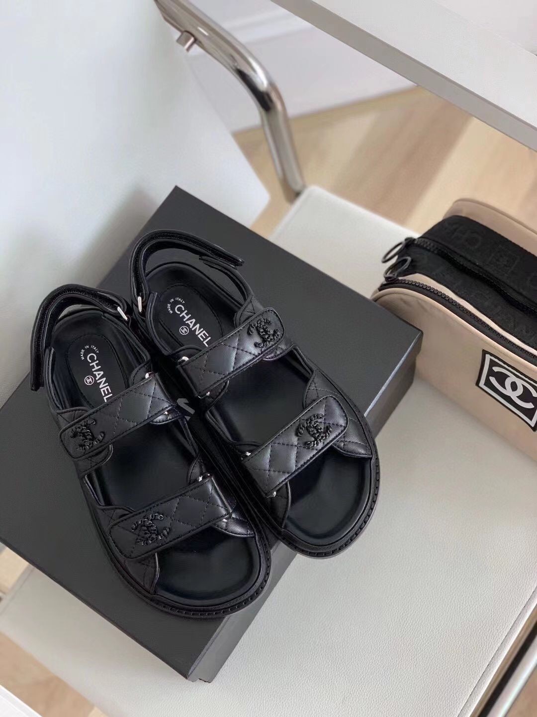 Fake Chanel Smooth Original Leather Sandals C3597 Black HY8206EQ38