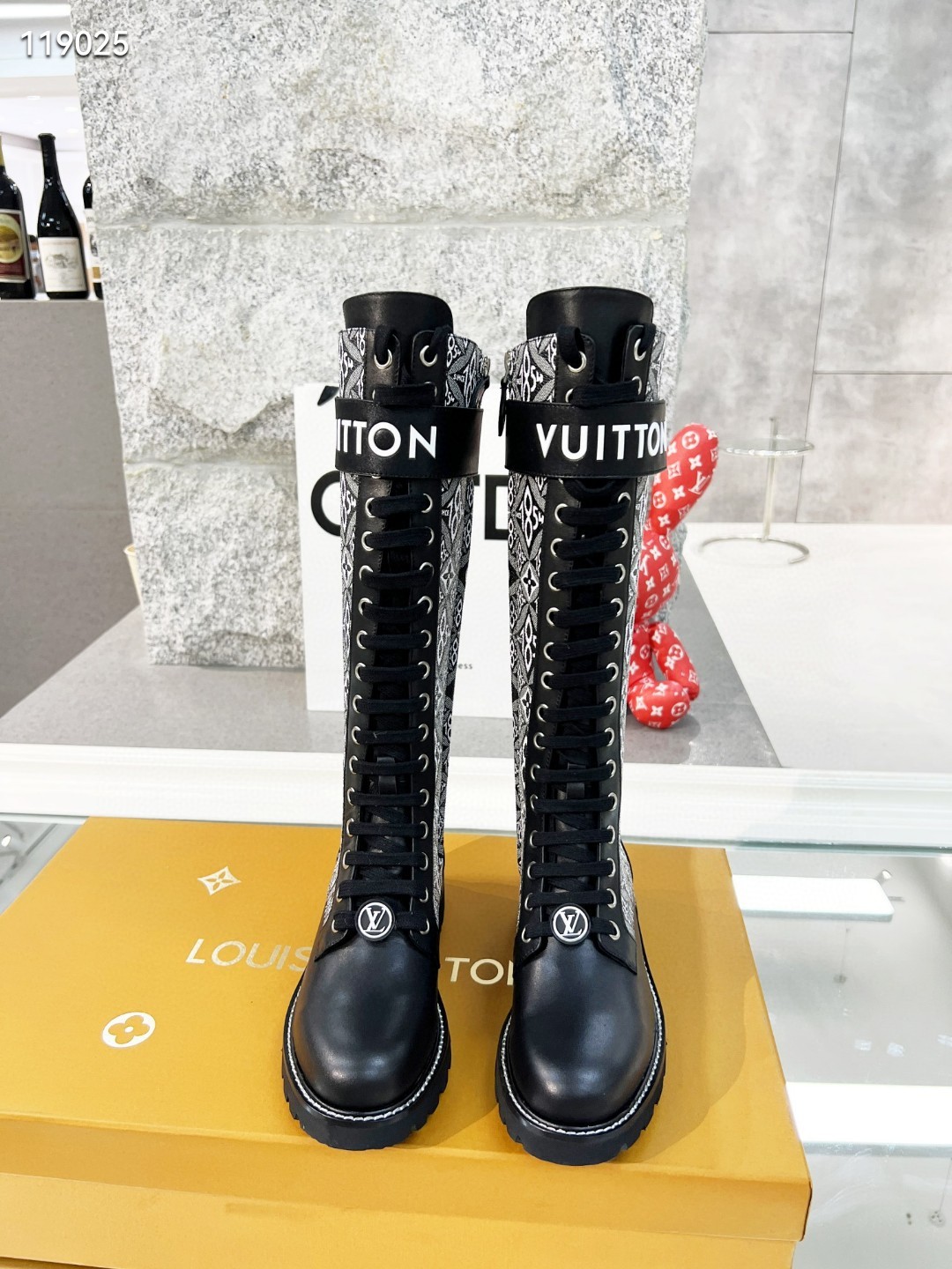 Imitation Louis Vuitton TERRITORY FLAT HIGH RANGER LV1158DS-2 HY8393Ug88