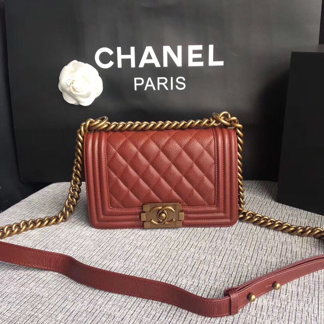 Knockoff Boy Chanel Flap Bag Original Leather A67086 Red HY9269vf92
