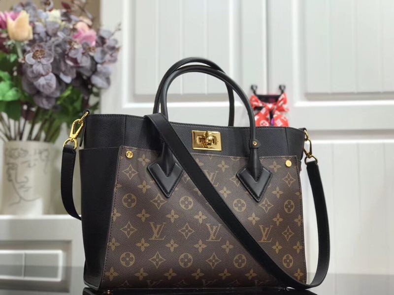 Knockoff Louis Vuitton Original ON MY SIDE M53823 black HY21624tp21