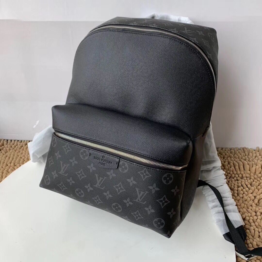 Louis vuitton original Discovery knapsack M30230 black HY10536pB23
