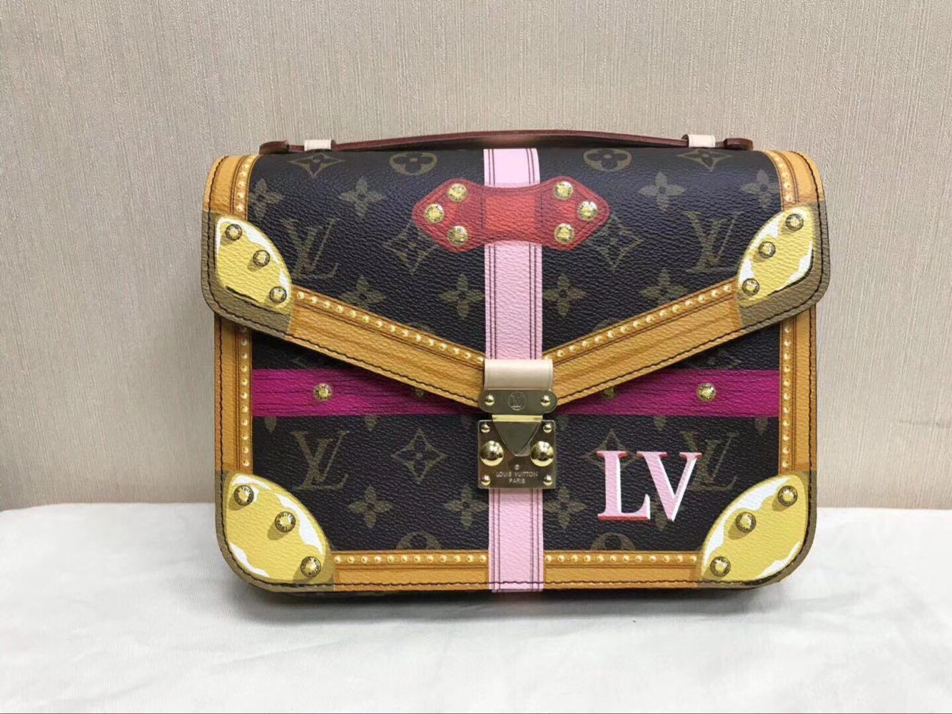 Louis Vuitton Original Monogram Canvas Pochette Metis Summer Trunk M43628 HY12183pk20