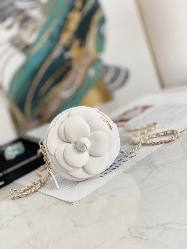 Luxury Replica Chanel mini Shoulder Bag Original leather 82121 white HY17300vv50