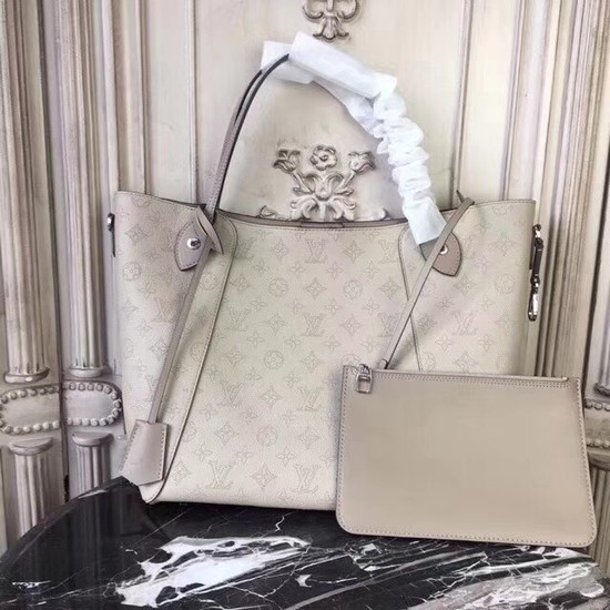 Luxury Replica Louis Vuitton Original Mahina Leather HINA Bag M53140 cream HY11460vv50