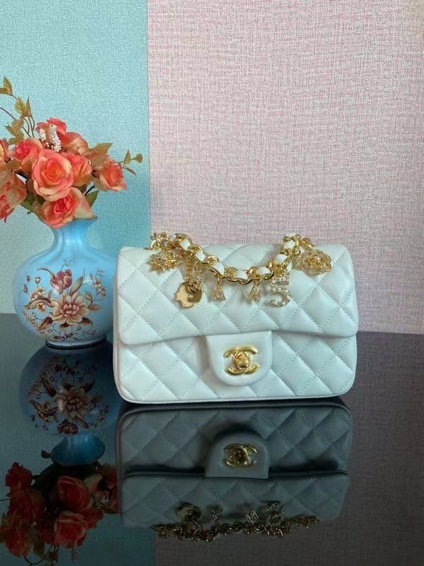 Quality Chanel Classic Flap Shoulder Bag Original Sheepskin leather AS2326 White HY13545Vu63