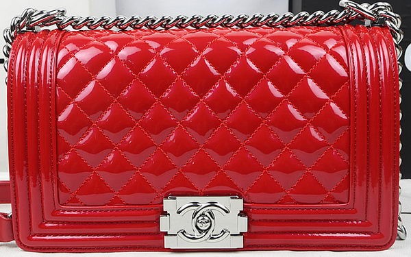Replica Boy Chanel Flap Bag Original Pearly Patent Leather A67025 Red HY21912YP94