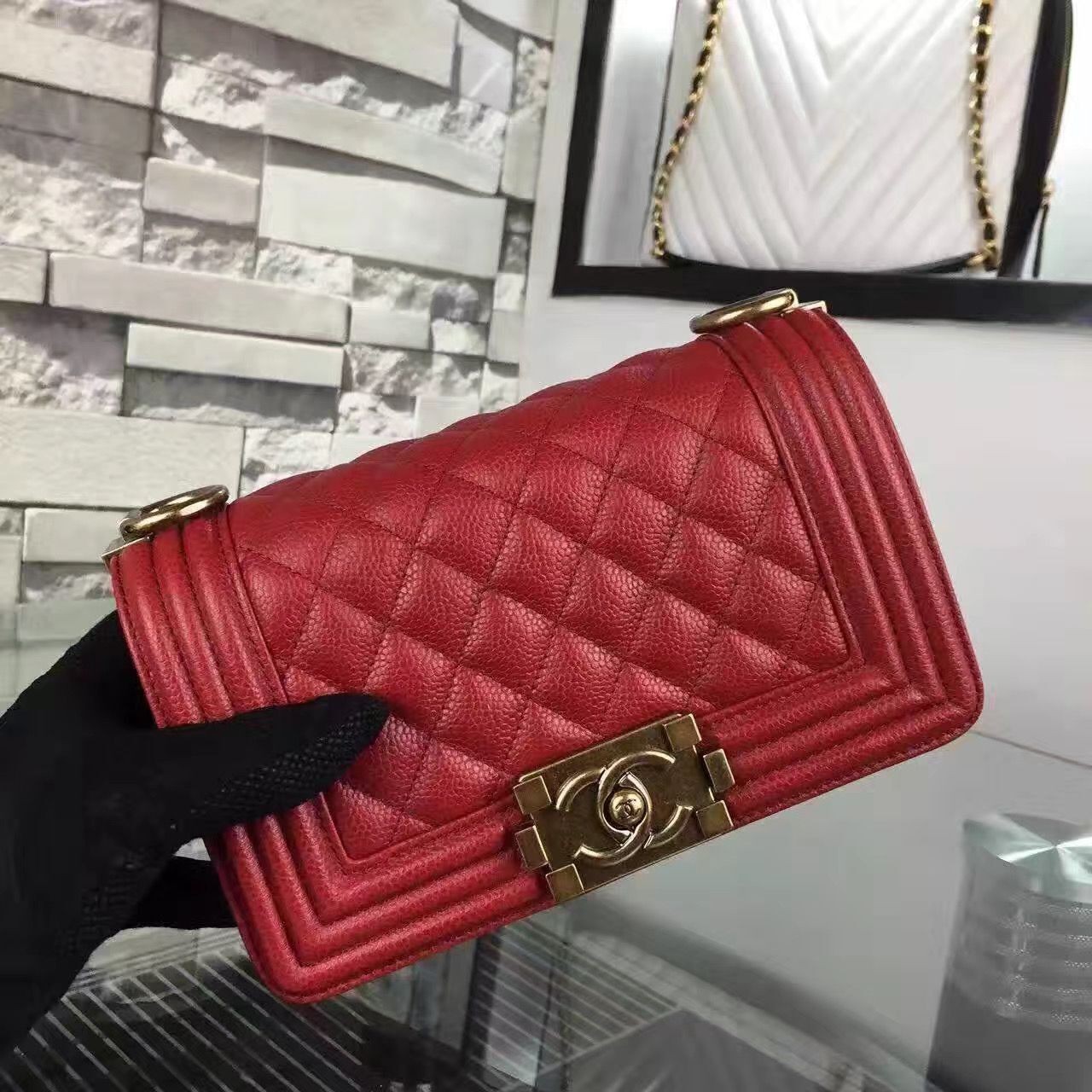 Replica Chanel Le Boy Flap Shoulder Bag Original Cavier Leather A67085 Red Gold Buckle HY17791cK54