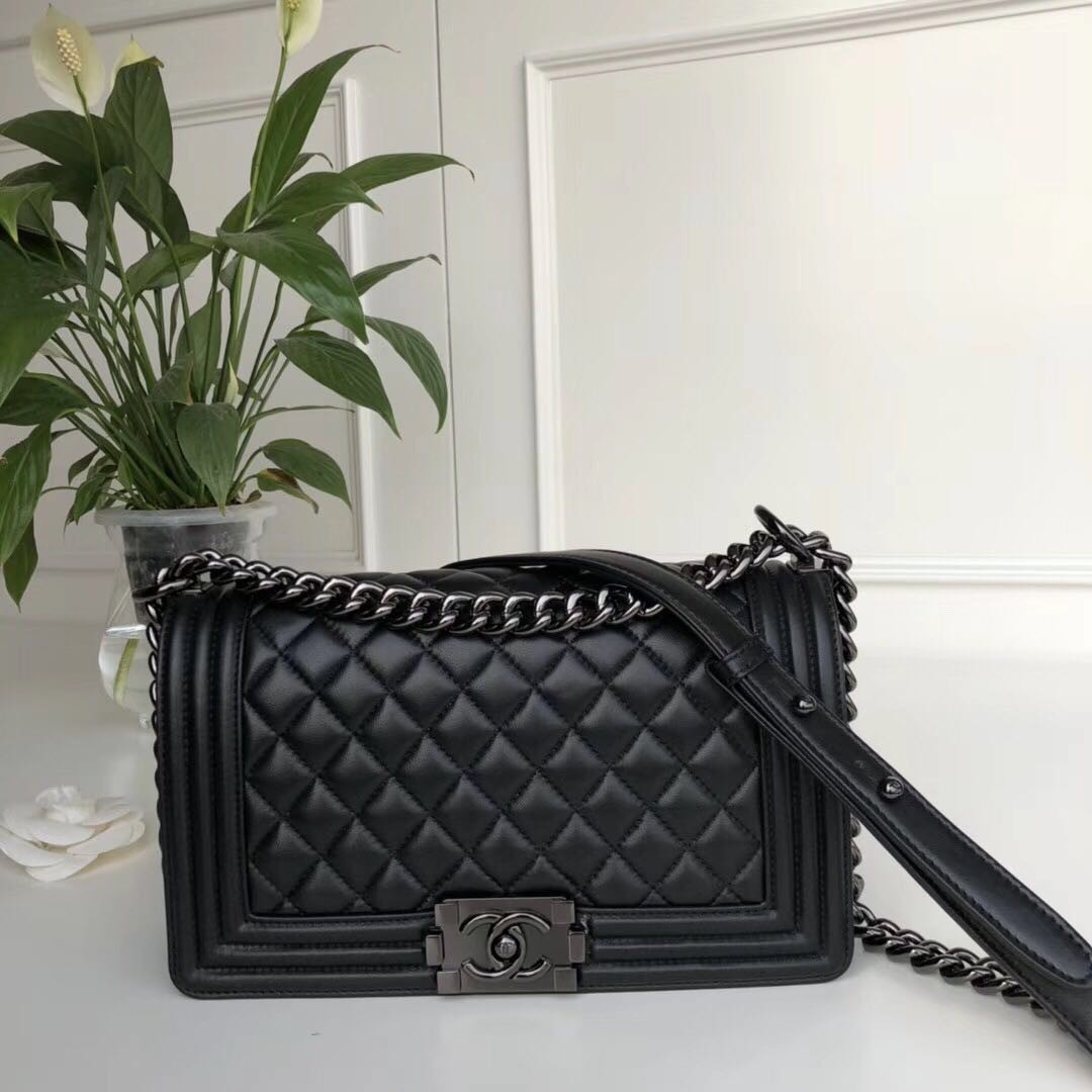Replica Chanel Leboy Original Sheepskin leather A67086 black & gun-Tone Metal HY2443ij65