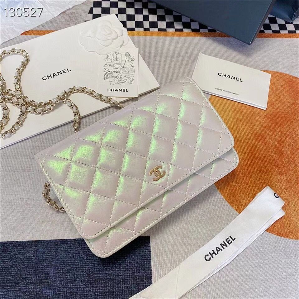 Replica Chanel WOC Original Sheepskin Leather Flap cross-body bag V33814 Pearlescent white Silver chain HY24298Ix66
