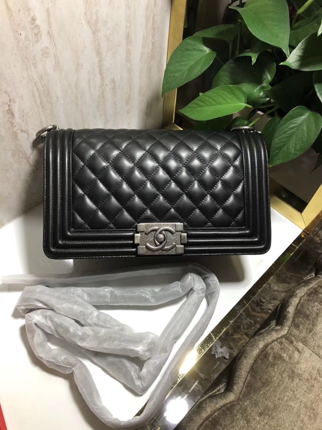 Replica Designer Chanel Boy Flap Original Sheepskin Leather Shoulder Black Bag A67086 Silver HY23391Bb80