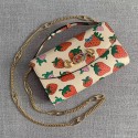 Gucci Zumi Strawberry print bag 572375 HY15298Nw52