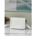 Imitation Louis Vuitton NEW FLAP MESSENGER M30807 white HY20073Ug88