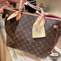 Louis Vuitton MONOGRAM GRADIENT BANDEAU M76780 PINK HY6797Is53
