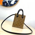 Louis Vuitton Original PETIT SAC PLAT Monogram Canvas M69442 HY4375Jz48