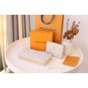 Louis Vuitton ZIPPY WALLET M81172 Beige HY21197Ym74