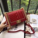 Replica Boy Chanel Flap Bag Original Leather B67086 Red HY9941hD86