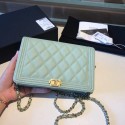 Replica BOY CHANEL Original Wallet on Chain A80287 Light green HY21622BB13