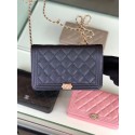 Replica BOY CHANEL Original Wallet on Chain & Gold-Tone Metal B80287 black HY11184iF91