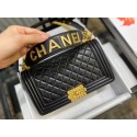 Replica Cheap BOY CHANEL flap bag A67086 black HY912Mq48