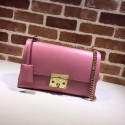 Replica Gucci Cowhide Padlock medium GG shoulder bag 409486 pink HY18621KG80