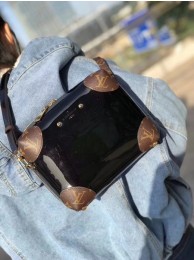 Best Quality Imitation Louis Vuitton 2018 Spring-Summer VENICE M54390 Black HY14763dK58