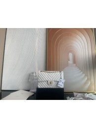 Chanel classic handbag Lambskin & gold Metal V01112 white HY20764Oj66