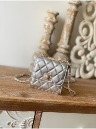 Chanel mini Shoulder Bag Lambskin & Gold-Tone Metal 88631 silver HY2732xh67