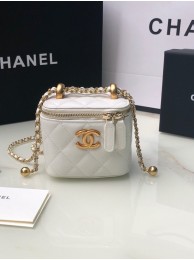 Chanel mini Shoulder Bag Lambskin & Gold-Tone Metal AP2292 white HY26920nB26