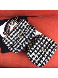 Copy Chanel Original Flap Bags Houndstooth A3269 Black&White HY5305Ey31