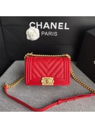 Fake Chanel Le Boy Flap Shoulder Bag Original Calf leather A67085 Bright red Gold Buckle HY1681pE71