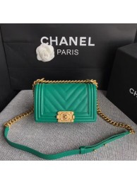 Fake Chanel Le Boy Flap Shoulder Bag Original Caviar Leather P67085 green Gold Buckle HY26549GR32