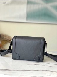 First-class Quality Louis Vuitton NEW FLAP MESSENGER M30807 black HY19122VJ28