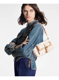 Hot Replica Louis Vuitton MAXI MULTI POCHETTE ACCESSOIRES M20920 Beige HY19034wR89