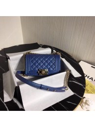 Imitation Boy Chanel Flap Shoulder Bag Original Leather Blue A67085 Gold HY24488uq94