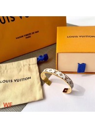 Knockoff Louis Vuitton Bracelet CE3595 HY2963WW40
