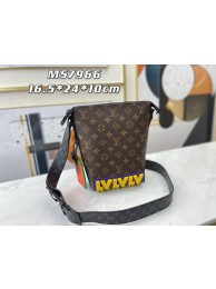 Louis Vuitton CRUISER MESSENGER M57966 HY3512Is53