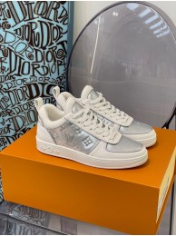 Louis Vuitton Shoes 1085-1 HY11002jo45