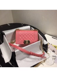 Replica Best Quality Boy Chanel Flap Shoulder Bag Original Leather Pink A67085 Gold HY17681Rf83